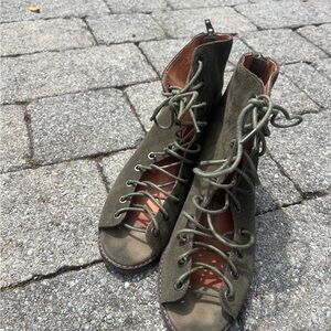 Jeffrey Campbell Green Lace Up Boots with Durable Design